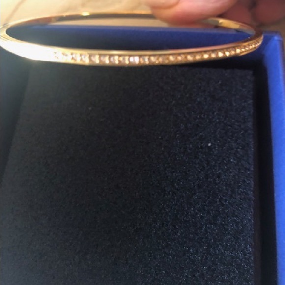 Swarovski bangle bracelet NWT - Picture 5 of 8